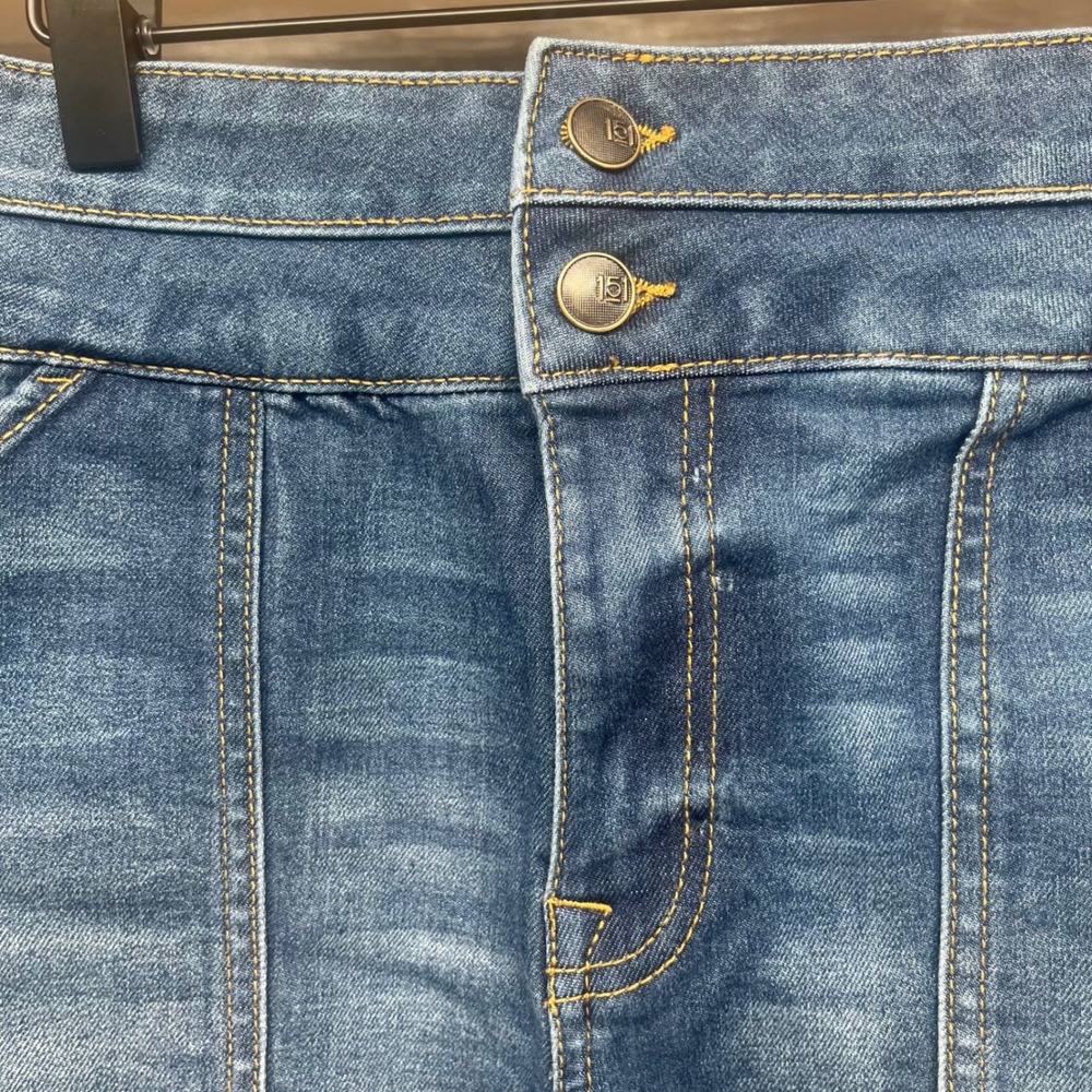 One5One Denim Shorts Women 10/30 Blue Excellent Mid Rise Double Button Utility - Picture 3 of 9